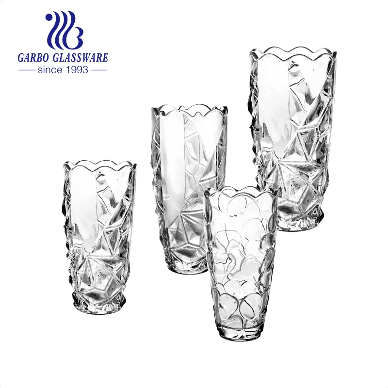 195mm Glass Vase with Different Designs Can Be Customized with Color Painting